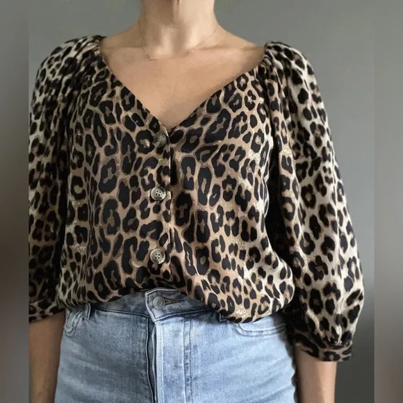 H&M Leopard Print V-Neck Button Down Elbow Length Puff Sleeve Blouse Boho Size M - Picture 10 of 10